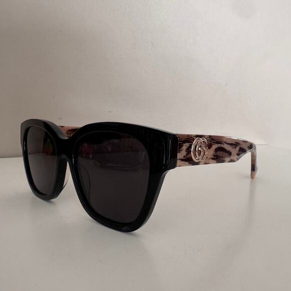 Prada Accessories - Gucci GG1550SK Sunglasses Black Leopard Print Logo Sides
